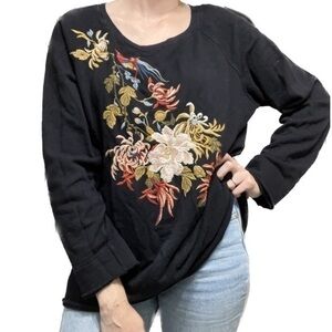 JOHNNY WAS Size Medium Embroidered Black Sweatshirt/Sweater
